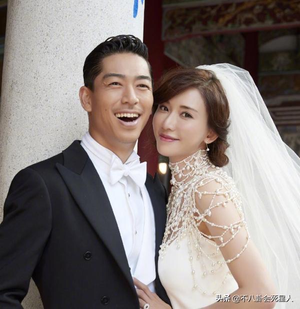 林志玲时尚拍摄花絮视频,林志玲挤牛奶发嗲飙英文