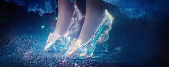 灰姑娘水晶鞋故事完整版,灰姑娘的水晶鞋童话故事