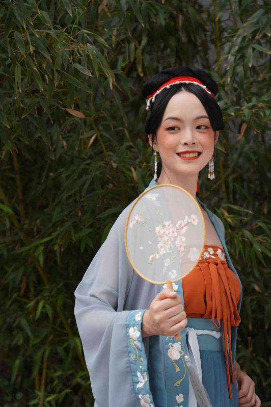 打卡超大萌兔、放水灯……纺织谷上元市吉超多惊喜等你来发现！