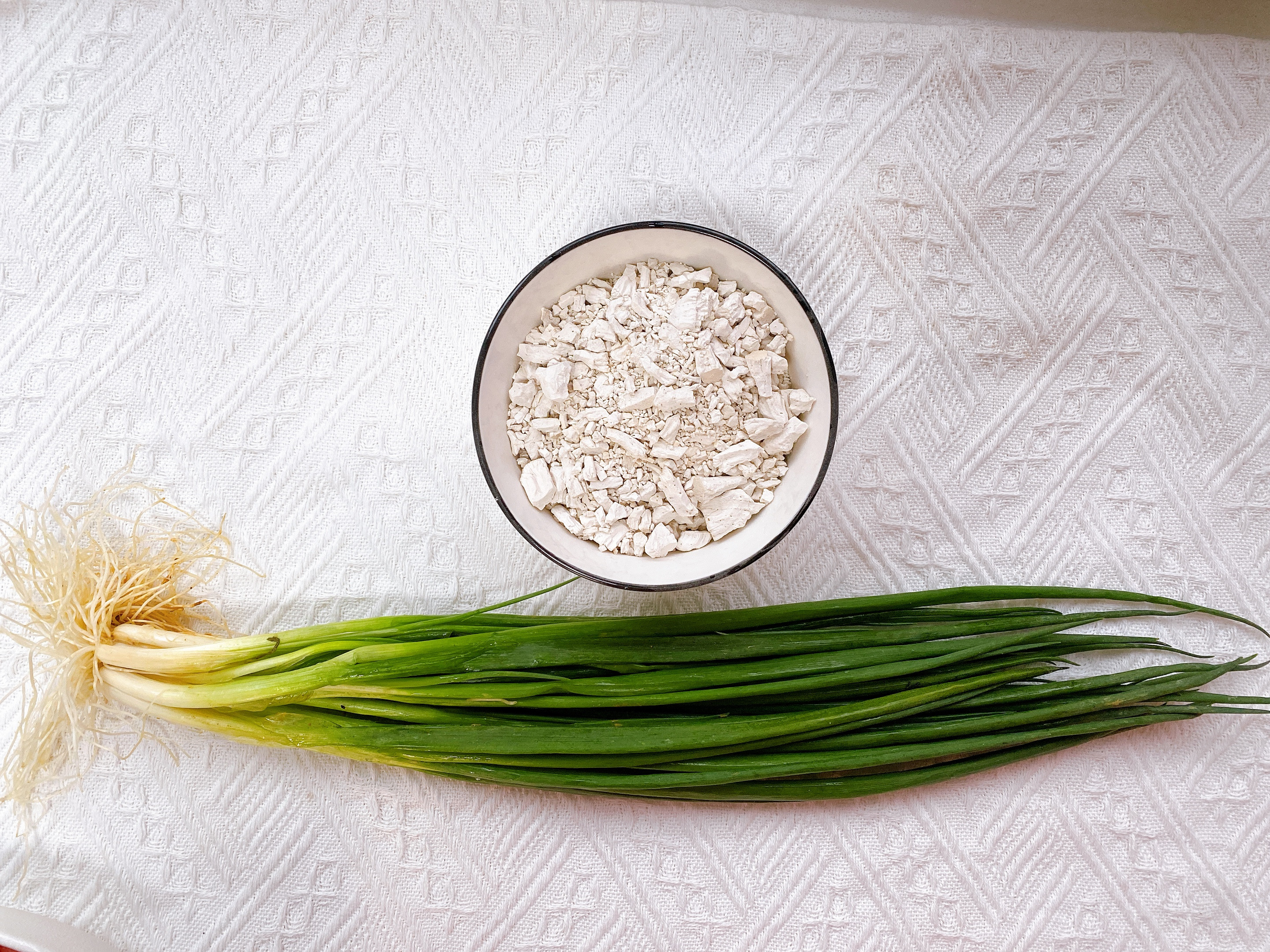 炸肉丸子放淀粉还是放面粉,过年炸肉丸子做法