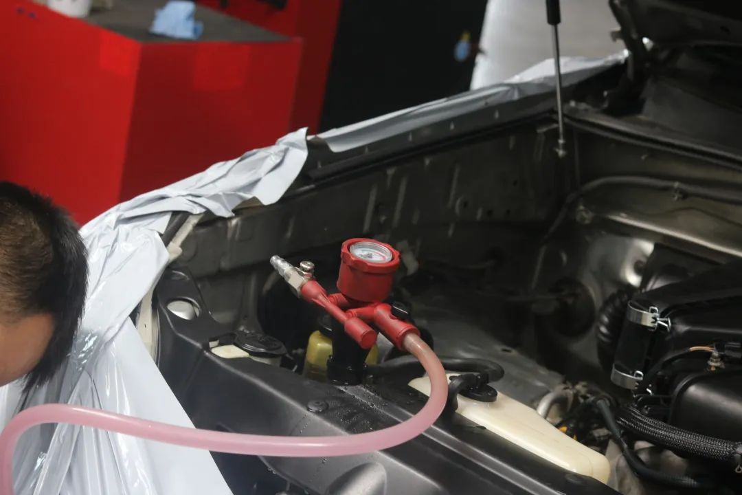 03年老款丰田霸道图片,经典极品老车丰田霸道