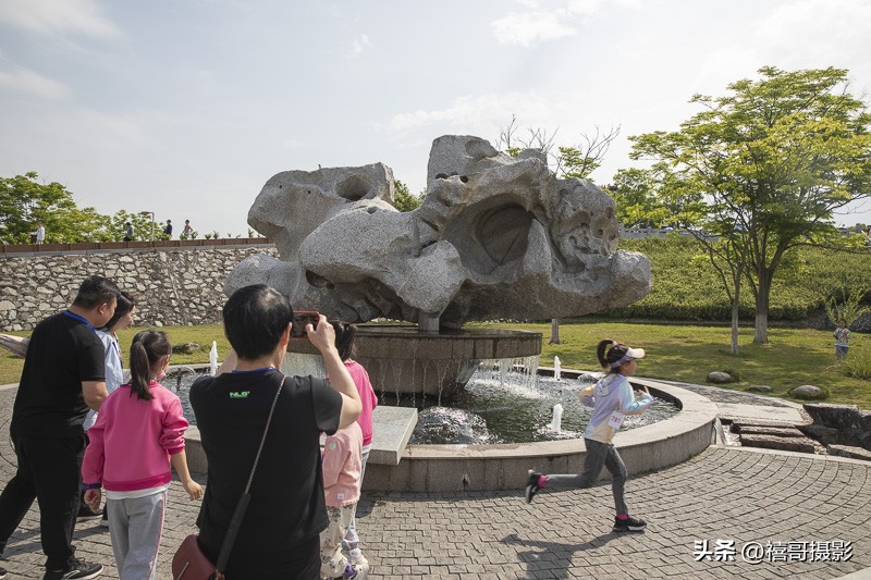 长江三峡一号游轮过三峡大坝,长江三峡旅游攻略三峡大坝