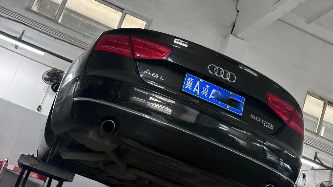 小伙100多万买宝马,小伙花了52万买了奥迪a8