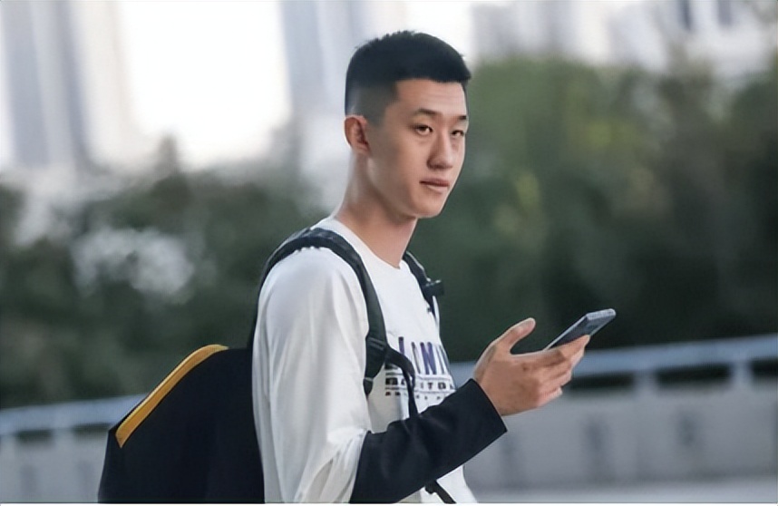 退役辽宁男篮,2022辽宁男篮离队多少人