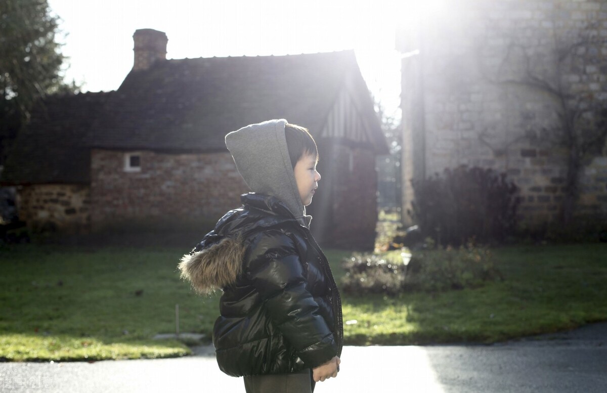 家里没有人梦游为什么孩子会梦游,孩子梦游怎么跟他解释