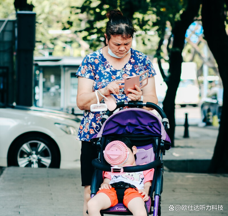 右耳听力下降是什么原因,幼儿听力下降是怎么回事