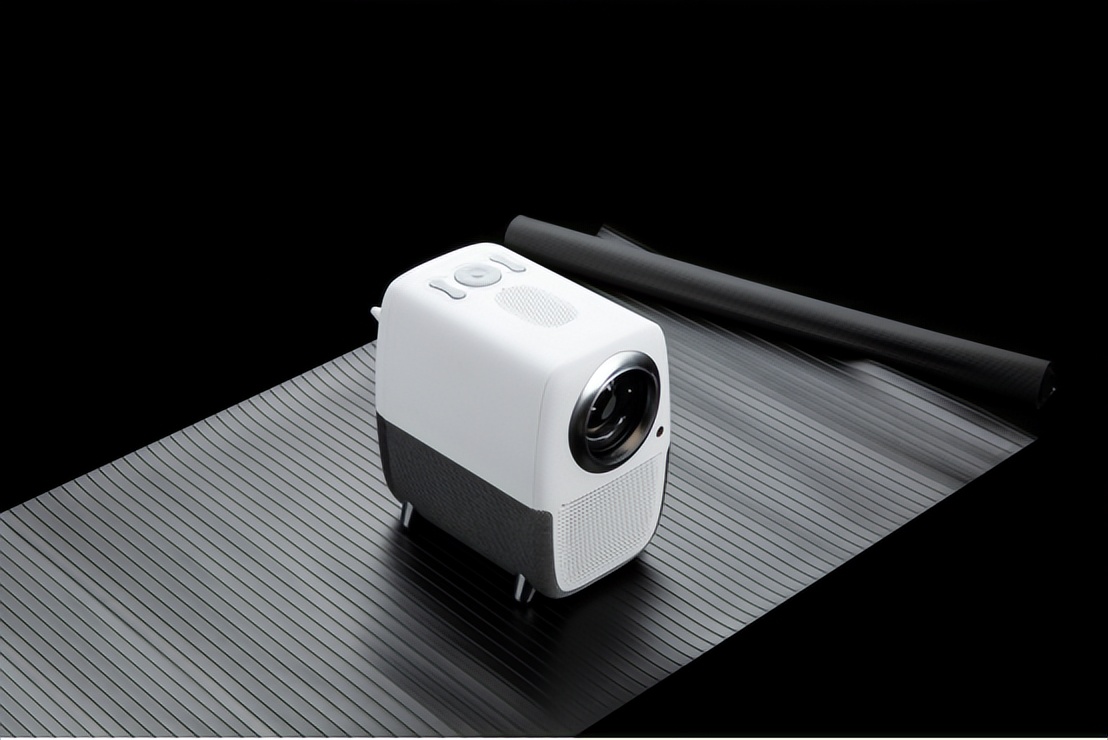 投影仪选购要点和好用投影仪推荐,国产投影仪vs品牌投影仪测评