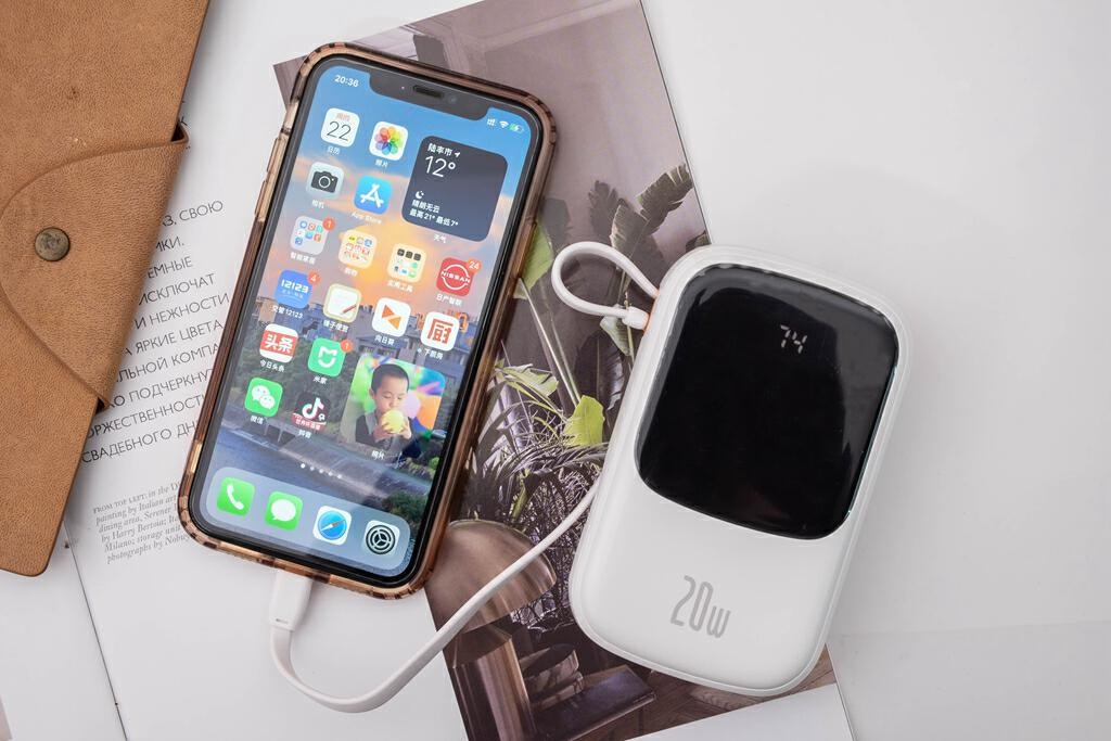 不伤苹果手机的充电宝测评,1w毫安充电宝苹果适配测评