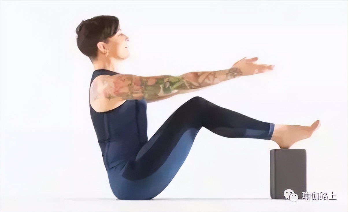 瑜伽深度船式的正确训练方法,瑜伽船式尾骨痛