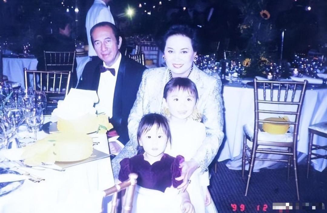 蓝琼缨因为什么去世,赌王二太蓝琼缨传奇的一生