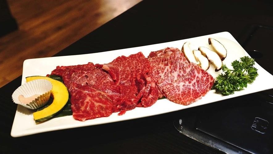 韩国人真的吃不起肉和水果吗,韩国人到底吃不吃得起肉