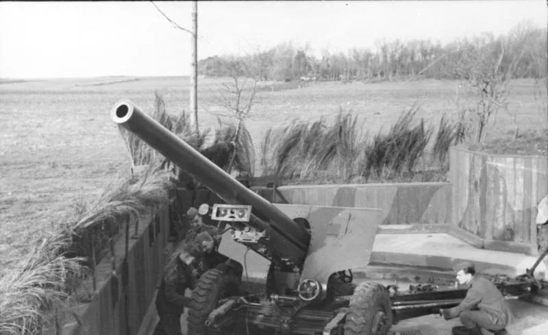 捷克105毫米加农炮,二战捷克vz18山炮