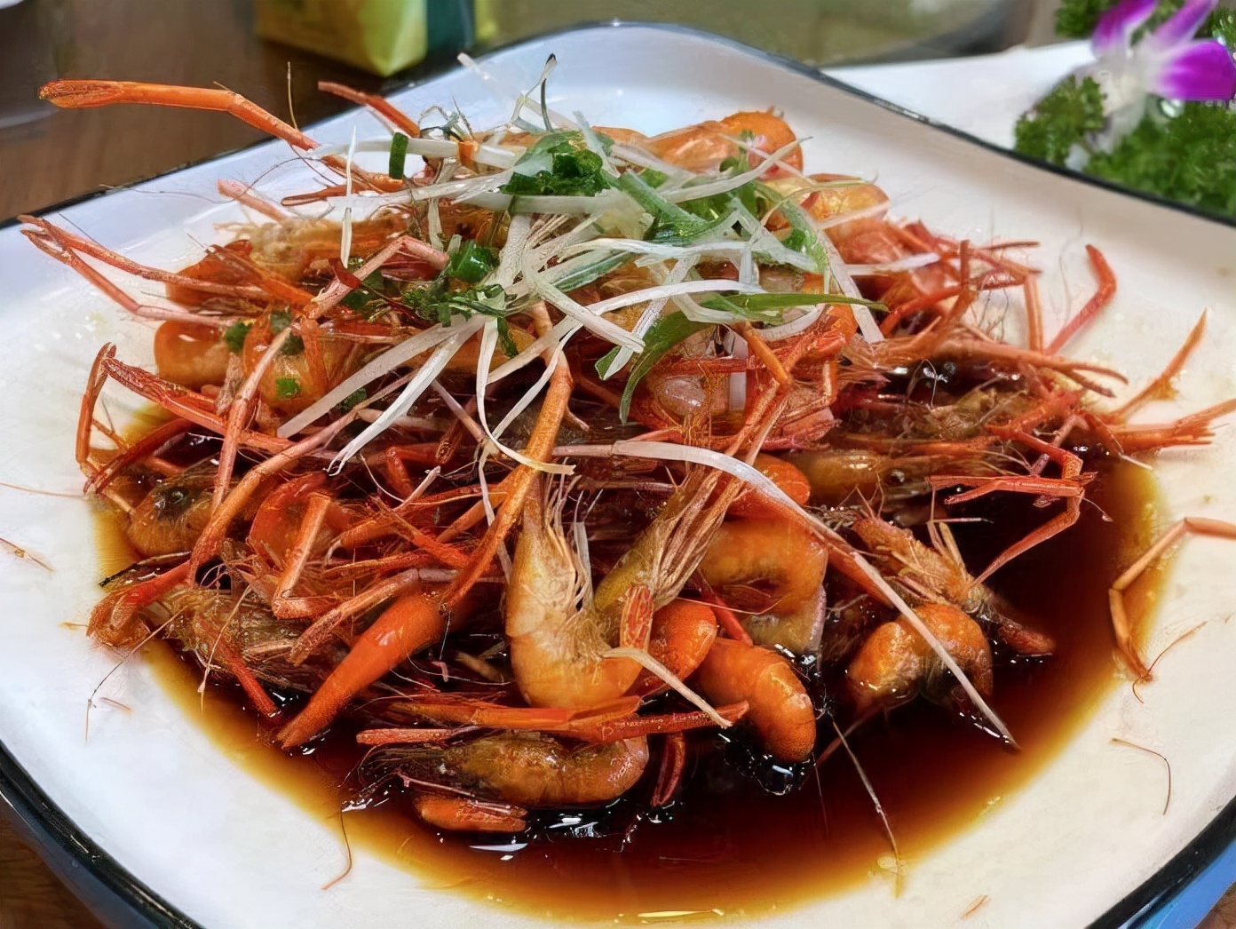 上海本帮菜馆视频,上海市中心有名本帮菜馆