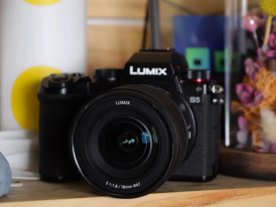 松下25mmf1.7评测,松下18mmf1.8缺点