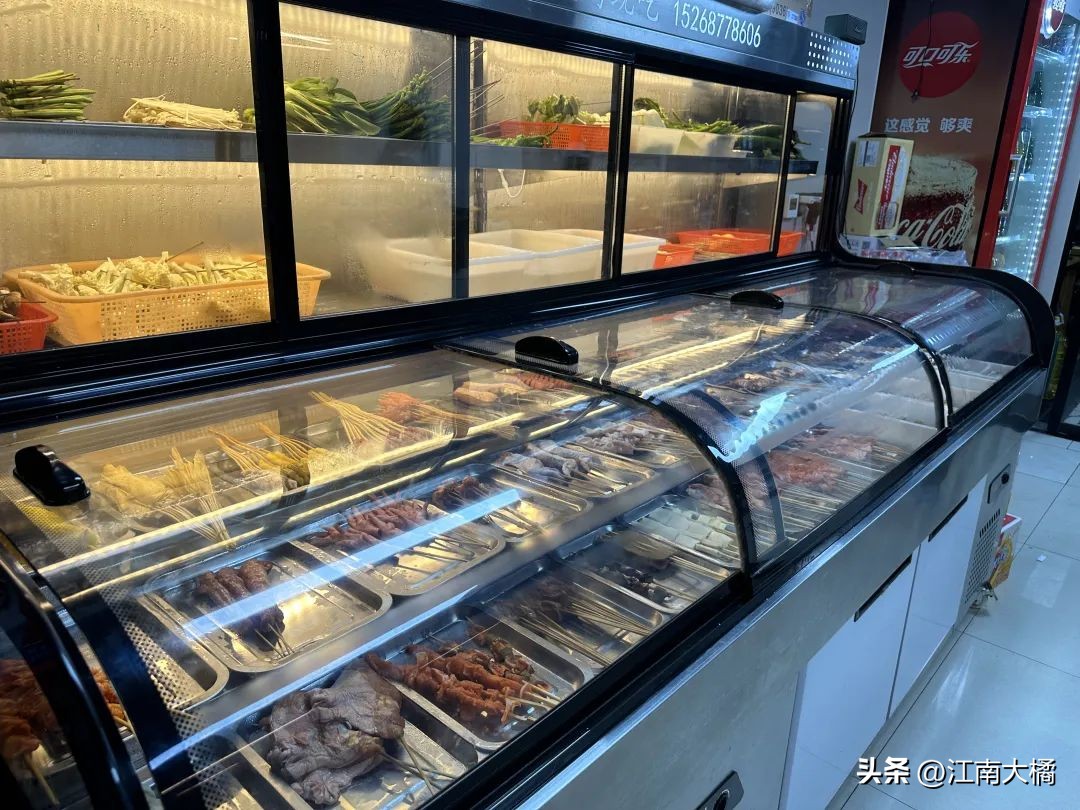 串啊串啊串,丽水小伙辞职做“烤官”!很多人赶去吃一口