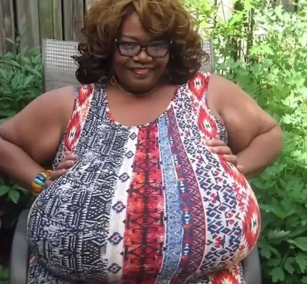 绾崇补寰峰浗灞犳潃鐘瑰お濂充汉,绾崇补灞犳潃鐘瑰お濡囧コ绾疄