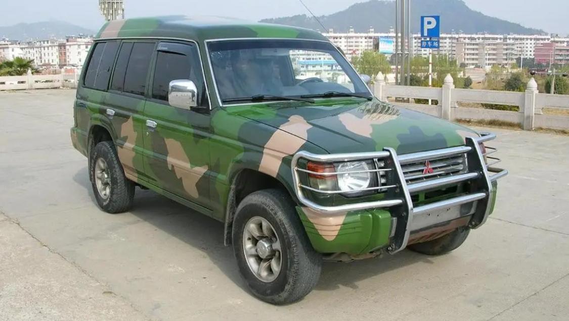 旧版猎豹与三菱帕杰罗,猎豹汽车和帕杰罗