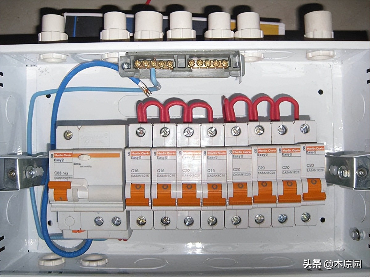 漏电开关接线图原来是这样接的,漏电开关32a接线图220v