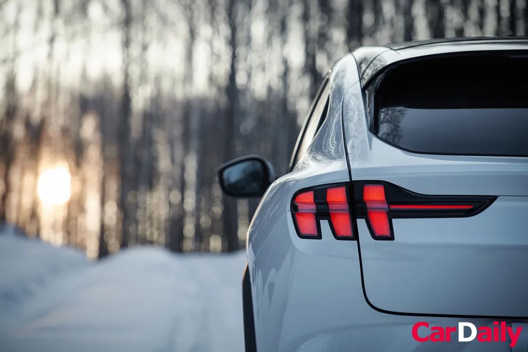 怎么在冰雪路面骑摩托,怎么在冰雪路面漂移