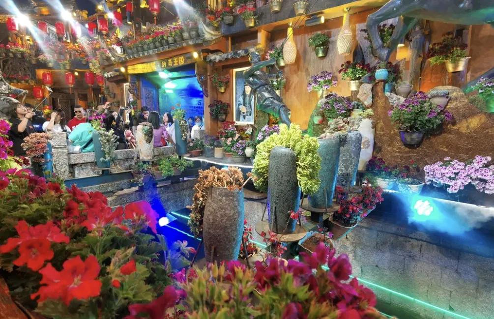 大理好玩还是丽江好玩三月份,丽江古城大理古城旅游攻略