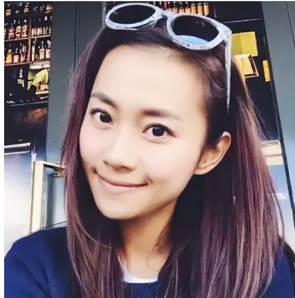 名模伍智恒婚姻,女星伍智恒照片