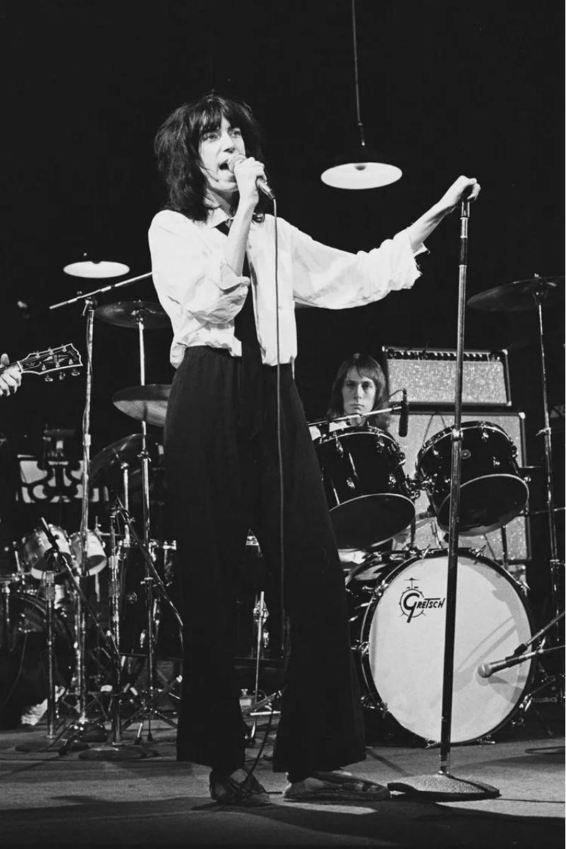 艺术家都穿什么,为什么艺术家都比较高冷