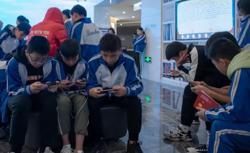 学生偷看不良网站怎么查询？学会这几招，直接将躁动的苗头掐灭