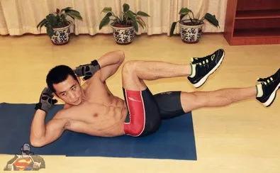 一周健身增肌训练计划,哑铃家庭一周训练计划