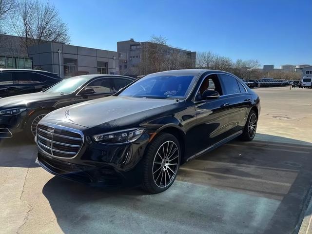 全新奔驰s500五座顶配,新款奔驰s500四座版