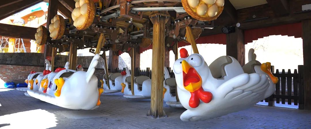 乐天世界冒险乐园开园：精彩纷呈的韩国顶级乐园