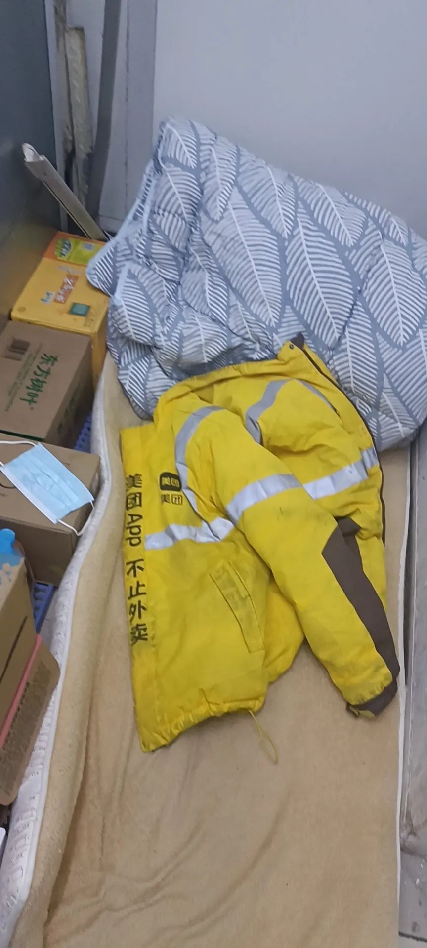 上海外卖骑手三年挣了一百多万,封控的外卖小哥后续知乎