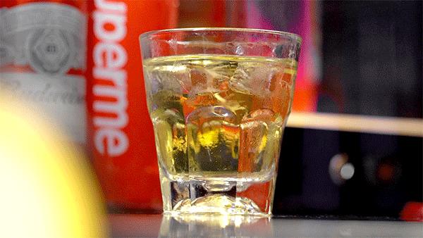 livehouse鐜板満鍚瓕姘涘洿,livehouse闊充箰鐜板満鎵撴灦