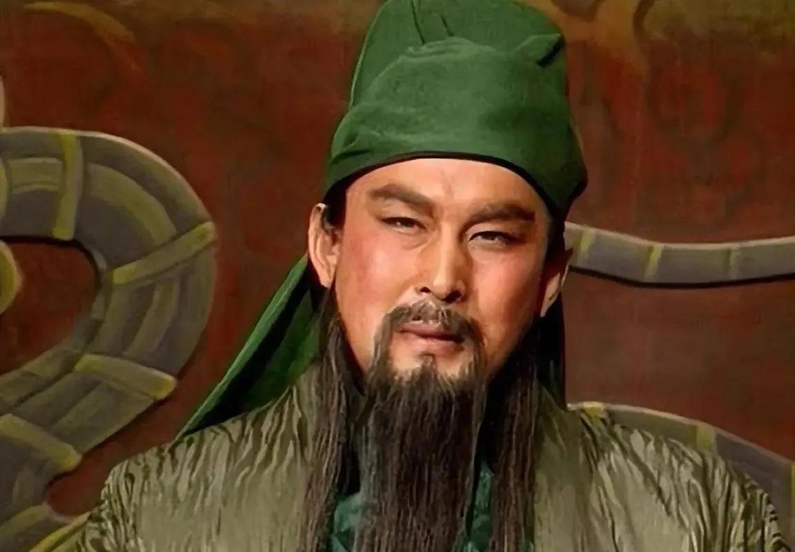 关羽的五百校刀手原视频,三国演义关羽的刀是什么刀