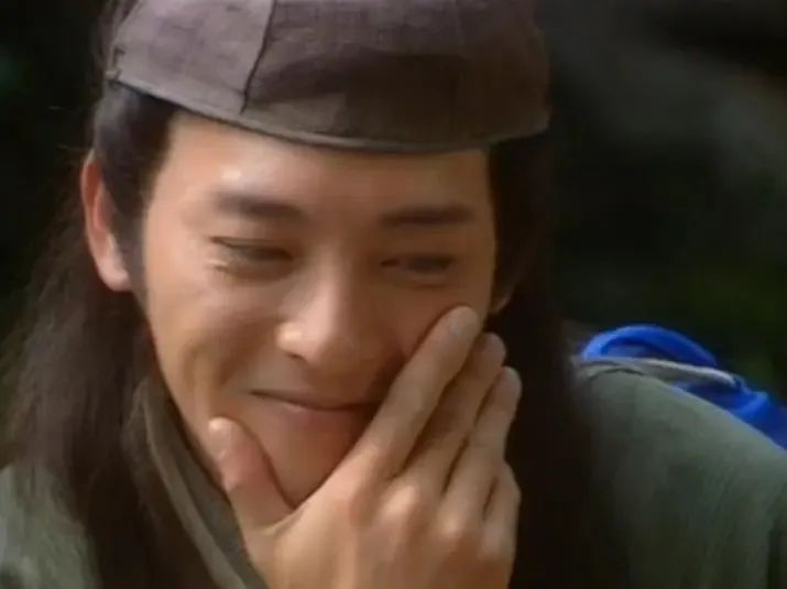 鑳″啗鐗堝皠闆曡嫳闆勪紶涓殑绁為洉渚犱荆,鑳″啗婕旂殑灏勯洉鑻遍泟浼犵涓夊崄涓冮泦