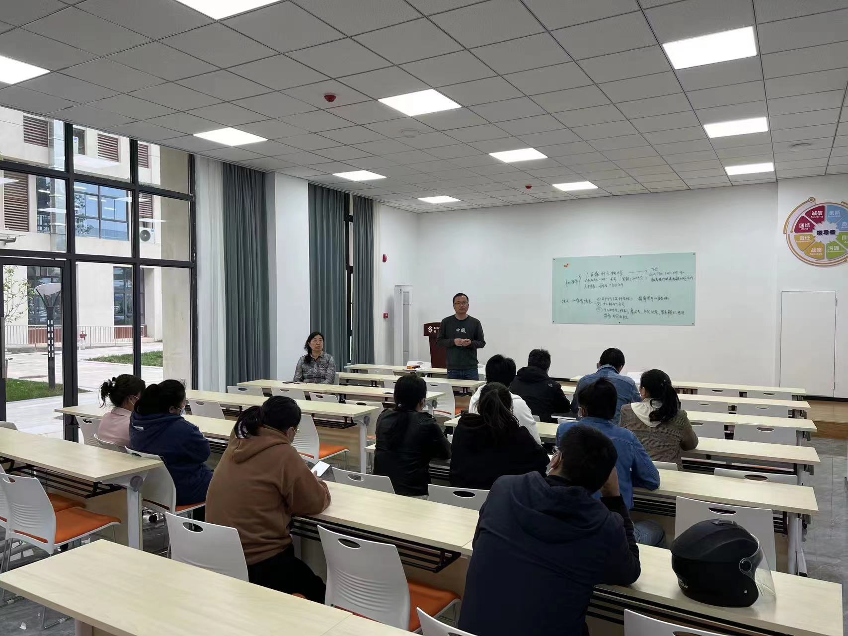 安徽省多举措就业稳定,安徽各地积极帮助企业稳定用工