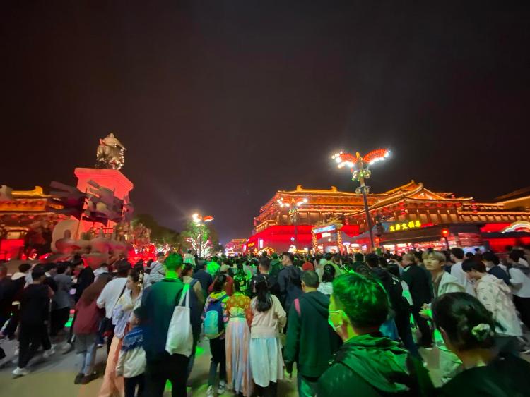 为何国内游比国外游更贵？