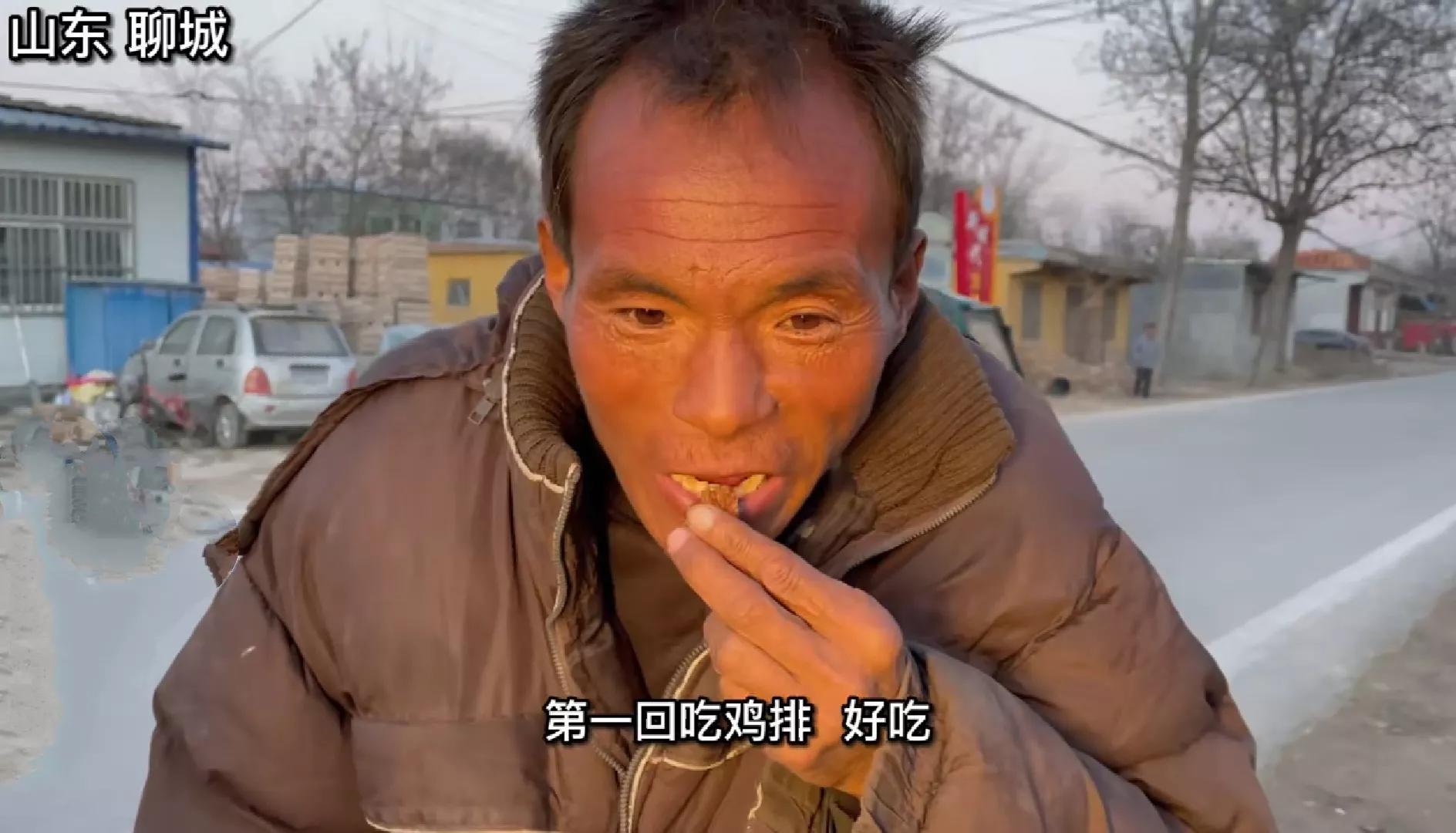 不起眼路边摊竟有80%利润，山东小伙买90万车两套房，存款7位数