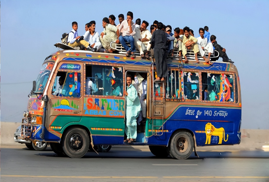 私家车超员处罚标准5人车坐六人,私家车超员一个人是20%吗