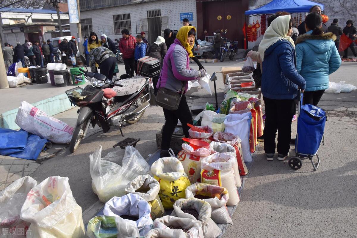 农村大集上这5类东西，多半都是假货，购买要谨慎，了解下少吃亏