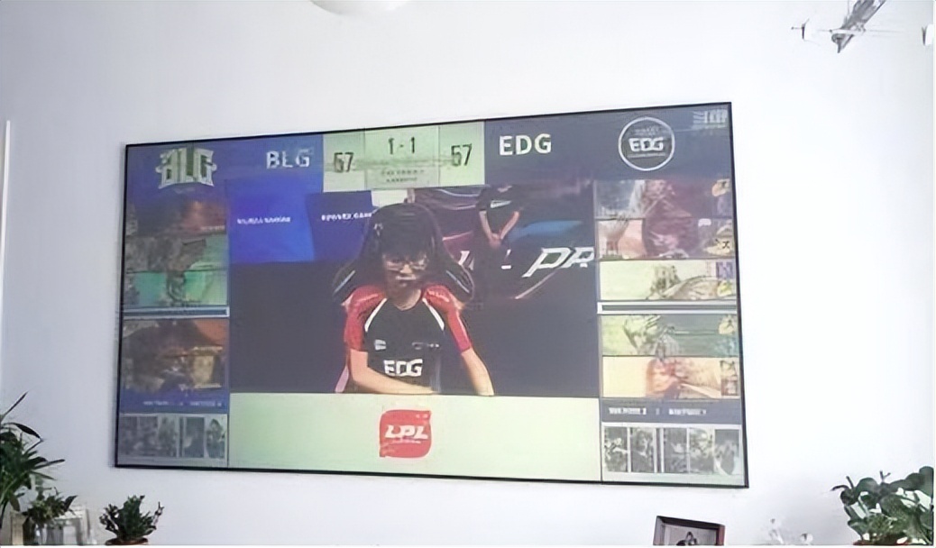 超大激光电视优缺点,价格上万的激光电视究竟有啥好