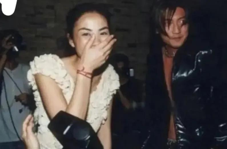 谢霆锋王菲最新同框照片,谢霆锋与王菲同框现身被网友偶遇