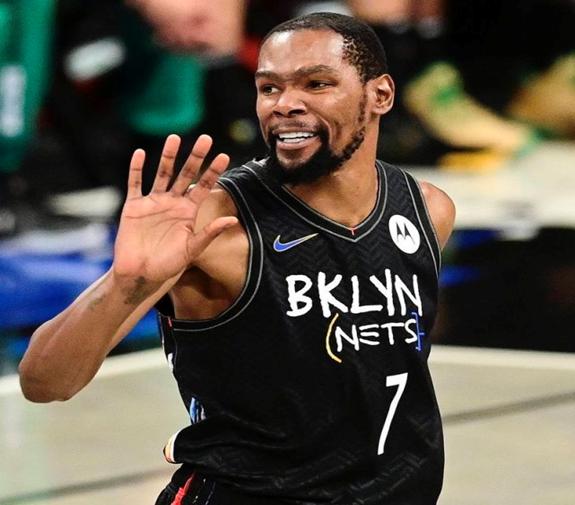 2022世界排行榜前十足球运动员,2021年收入最高的十位运动员