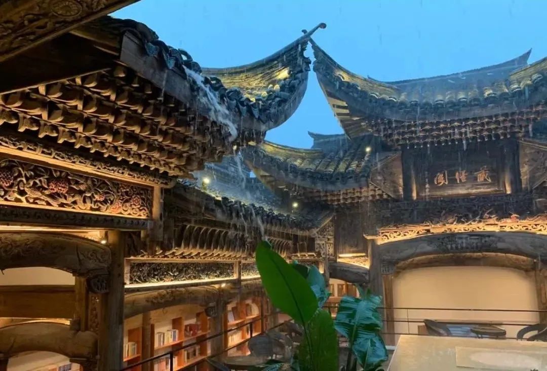 在杭州，会玩的人夏天都来这了