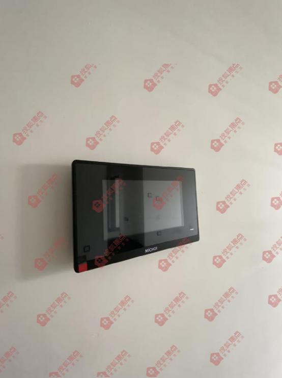 面包砖铺地板,柏油路面刷漆多少钱一平米