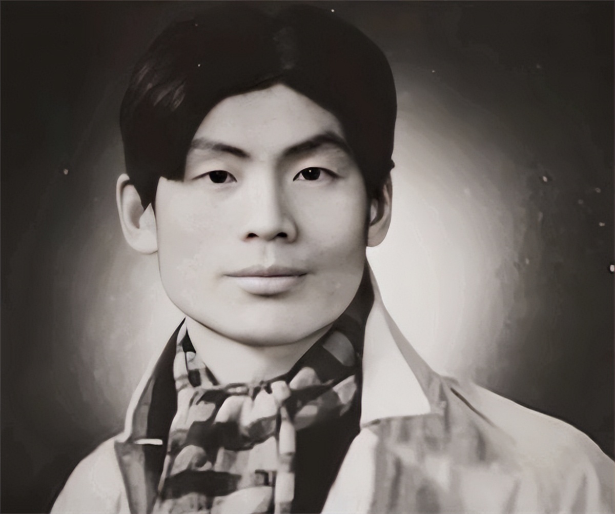 结婚10日萧军就变心，此后50年视妻如空气，妻子晚年竟说：不后悔