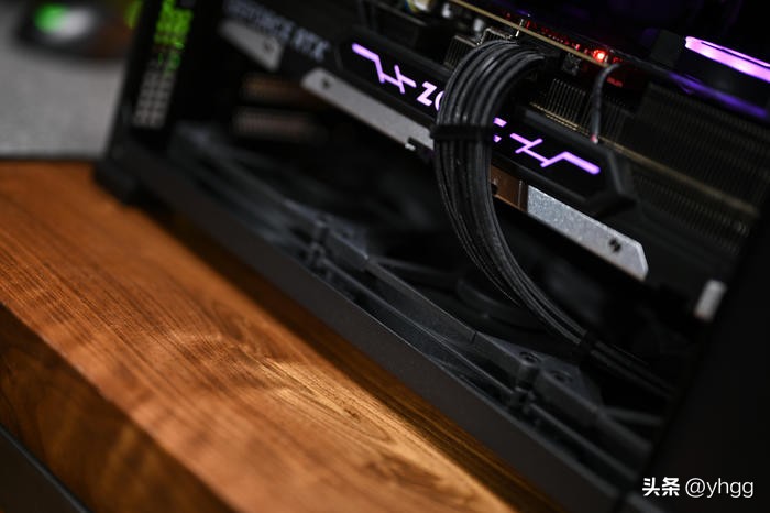 乔思伯松果d41mesh副屏版白色机箱,乔思伯d41标准版能后期加装副屏吗