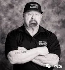 额外训练,路易斯练肌肉