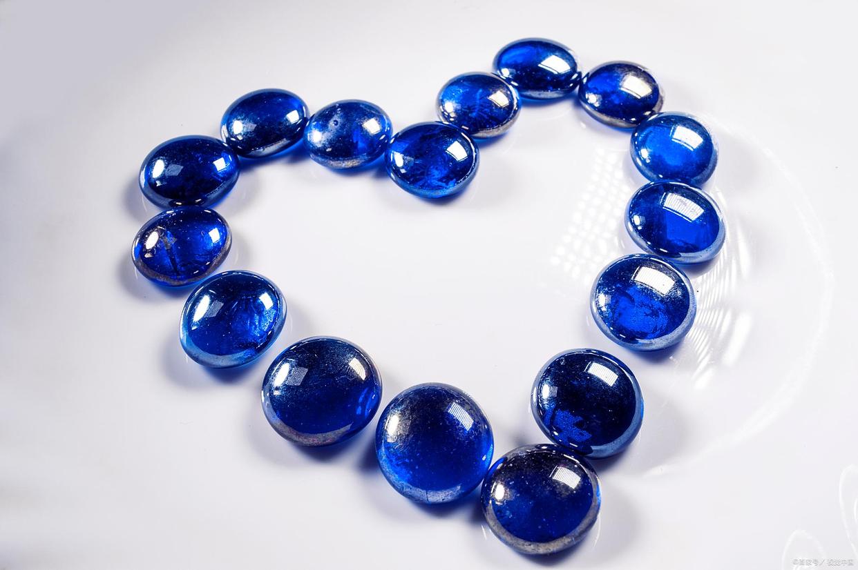 女神节送什么礼物可以让女神开心,适合女神节的礼物有哪些呢