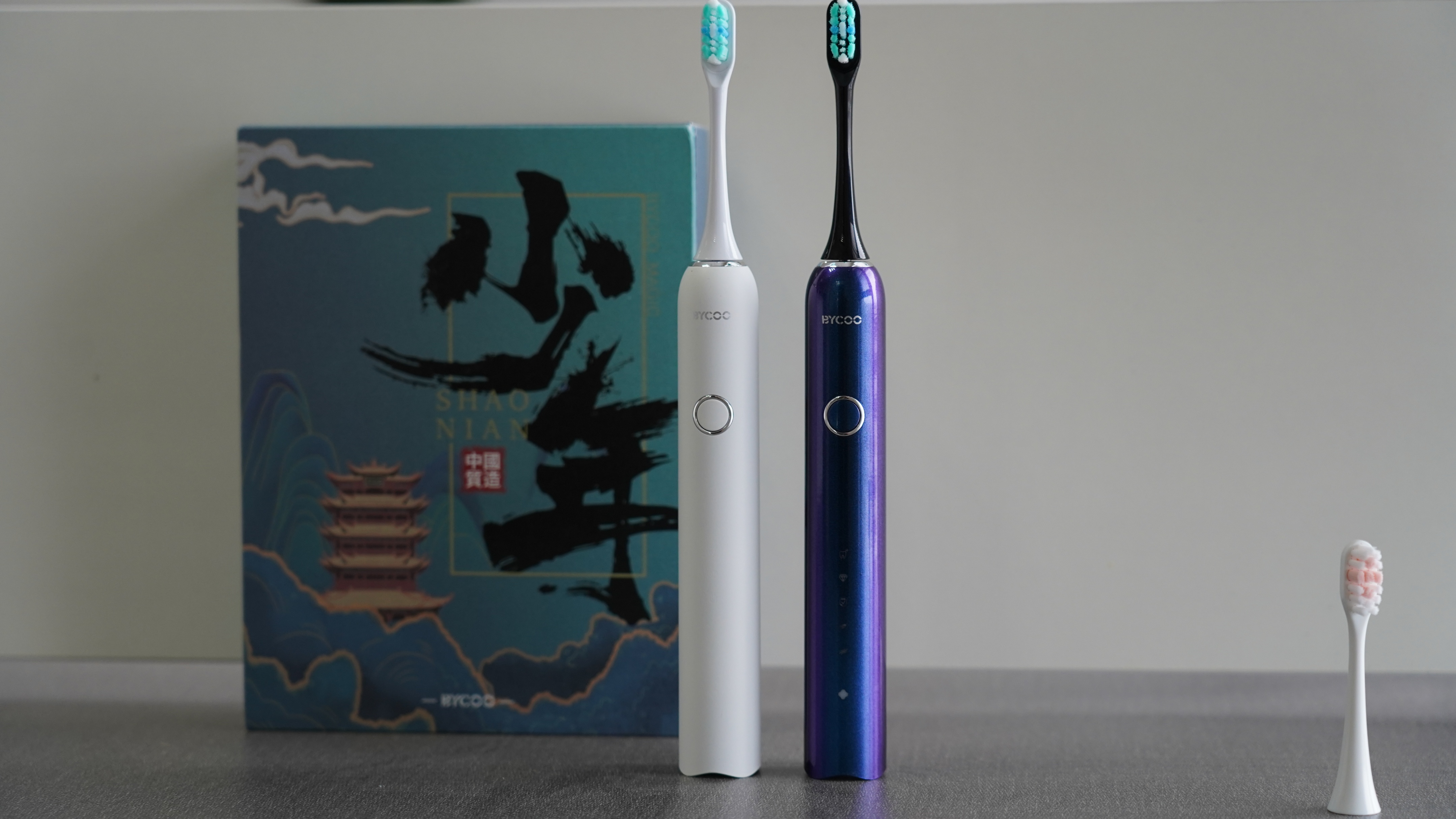 目前哪个品牌的电动牙刷最好用,usmile电动牙刷y1pro和y10旗舰版