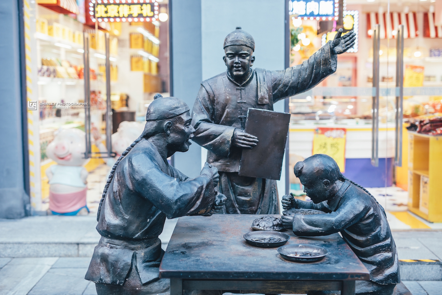 人气不再的北京前门大街，本地人不去，外地游客拍完照就走